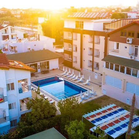 Elvin Otel Side Bagian luar foto