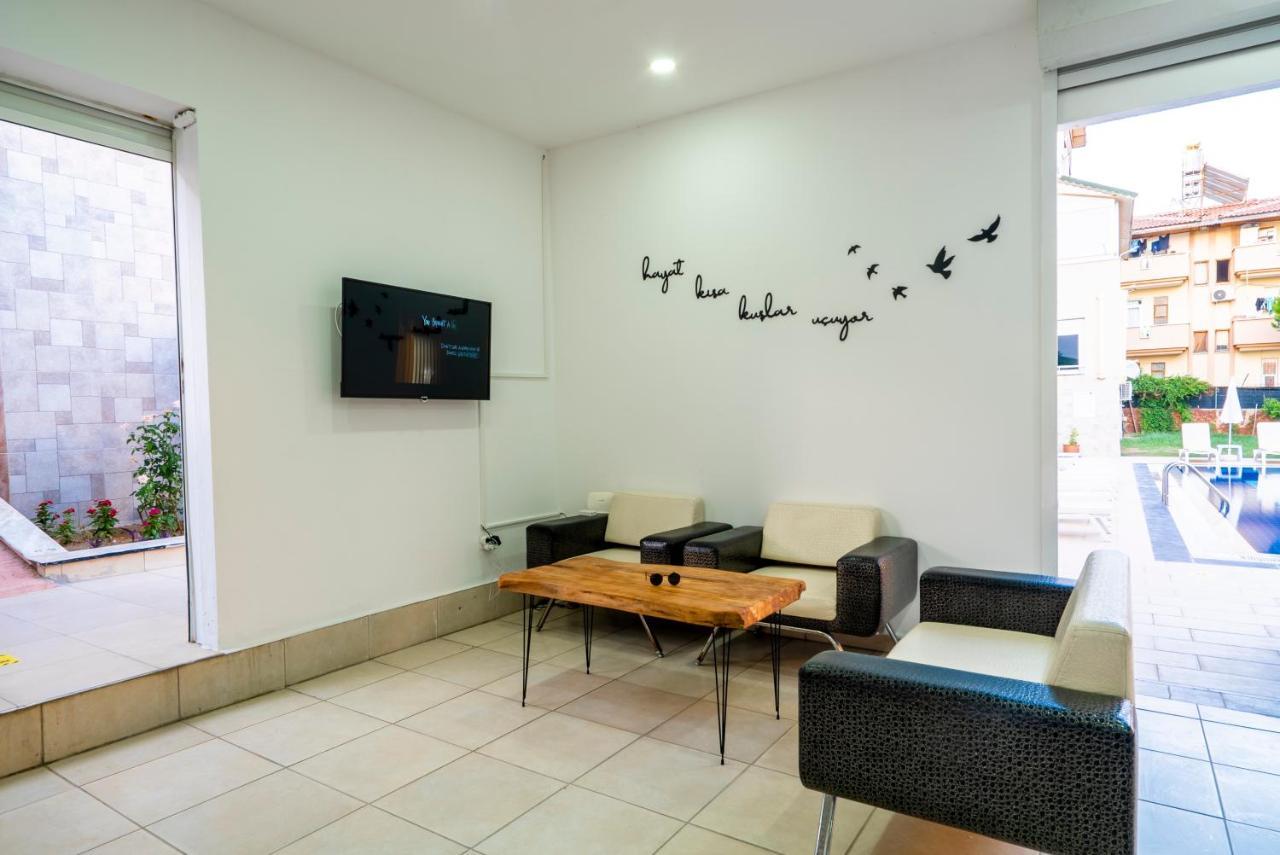Elvin Otel Side Bagian luar foto